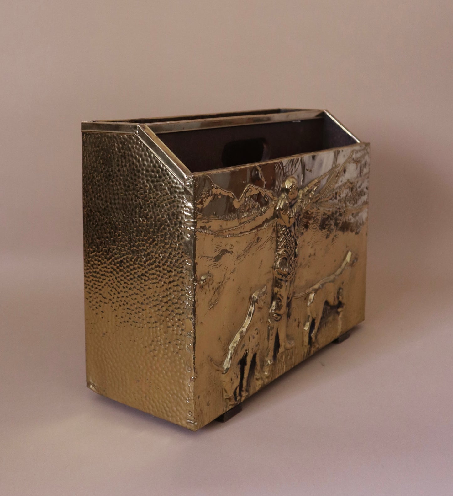 Brass Hunter & Dogs Magazine Rack