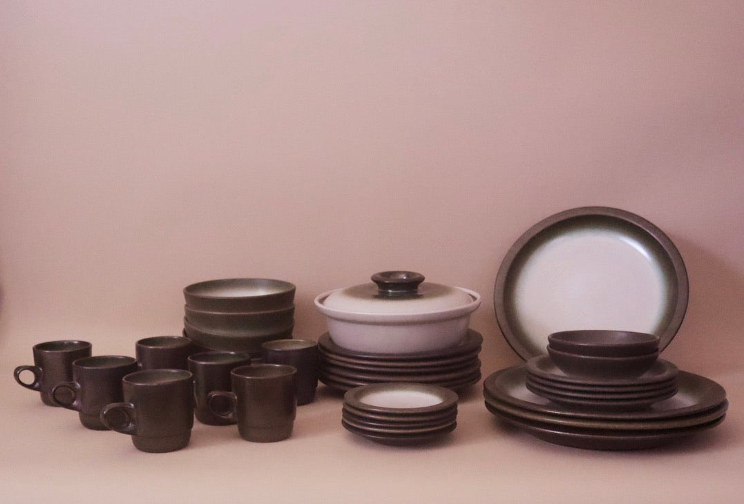 1950s Vintage Heath Ceramic Studio Dinnerware Set- 34 Pieces