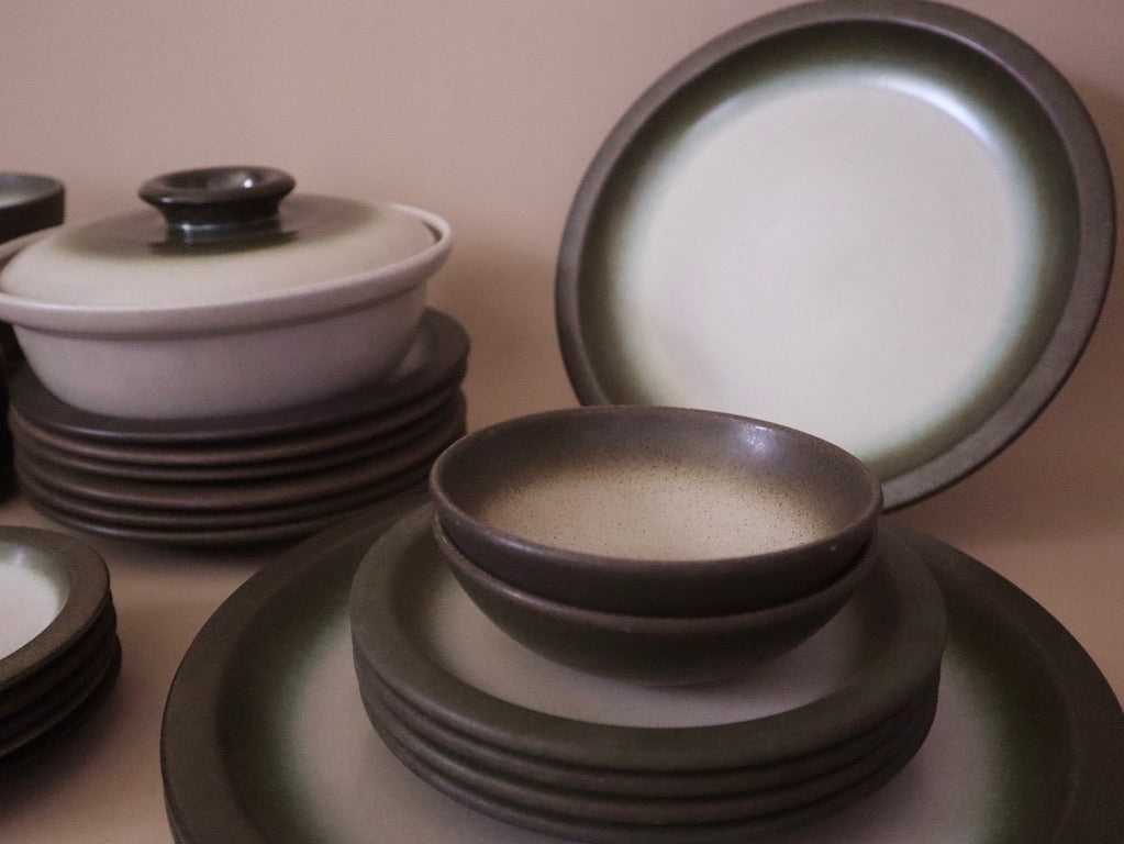 1950s Vintage Heath Ceramic Studio Dinnerware Set- 34 Pieces