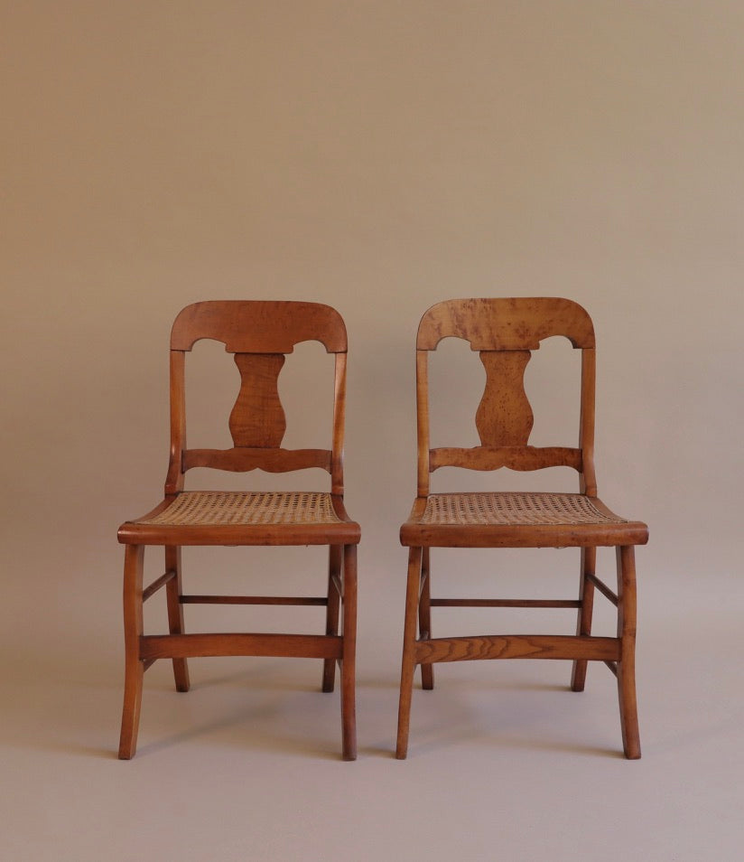 Early 20th Century Pair of Walnut Frame Chairs With Cane Seats