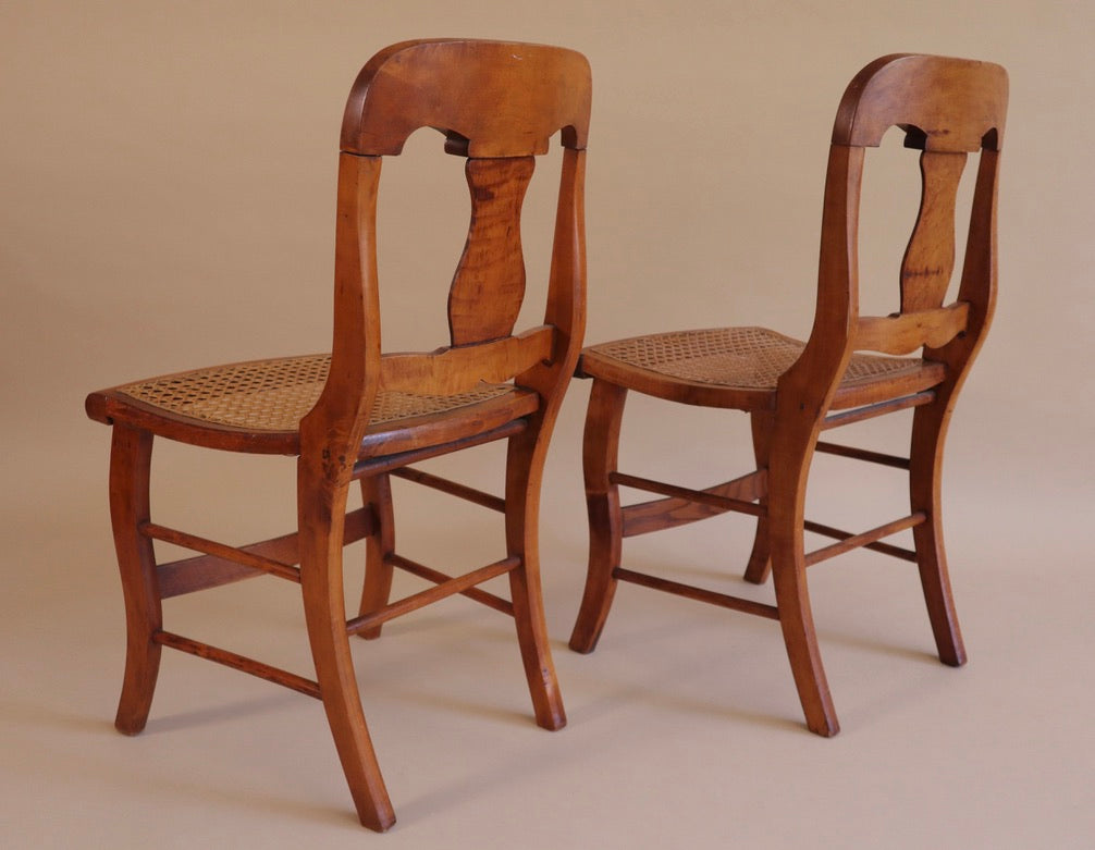Early 20th Century Pair of Walnut Frame Chairs With Cane Seats