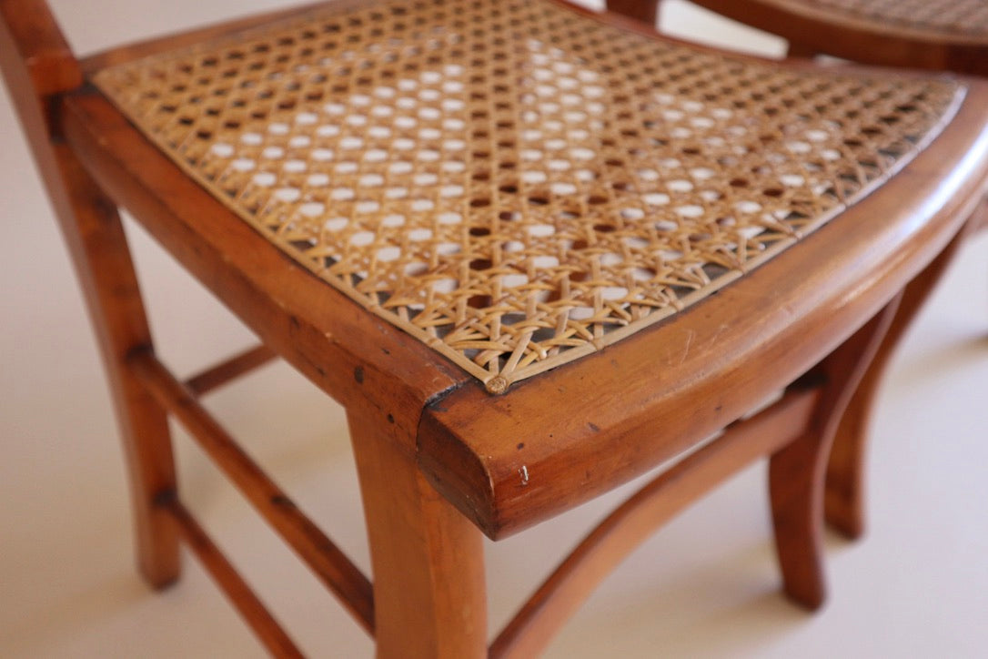 Early 20th Century Pair of Walnut Frame Chairs With Cane Seats