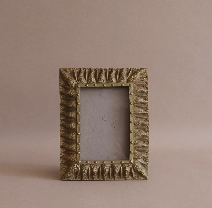 Vintage 90s Gold Resin Sun Frame