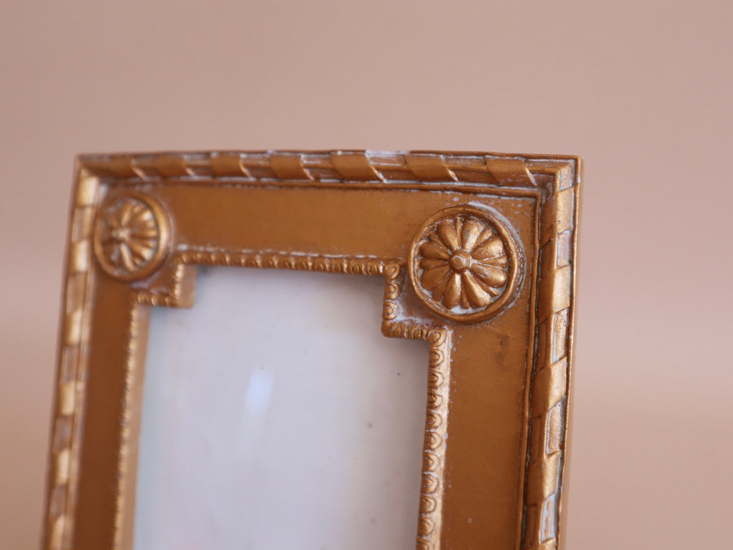 Vintage 90s Gold Resin Photo Frame