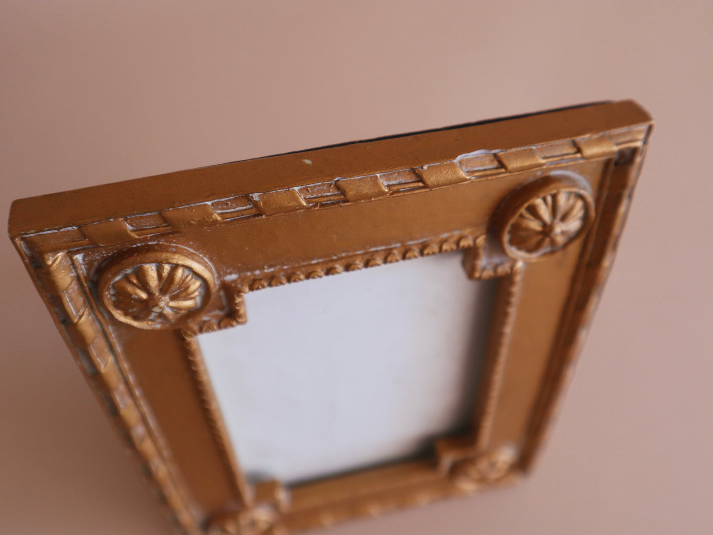 Vintage 90s Gold Resin Photo Frame